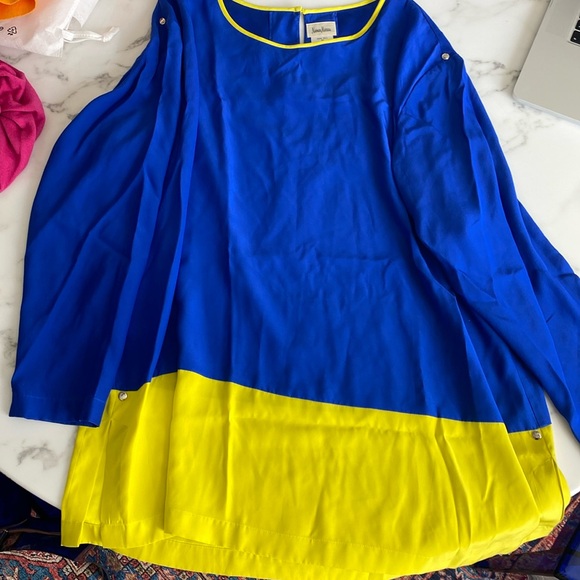 Neiman Marcus Silk Colorblock Pajama Top, Size M - Picture 2 of 4